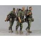 "Barbarossa".  German infantryman with radio "Torn.  Fu.  D2" Three fig. 