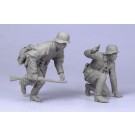 German officer and infantryman.  Summer 39-43.  Two figures. 