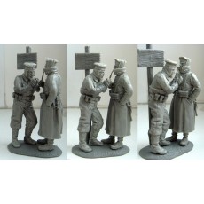 The German soldiers.  WWI 2 figures