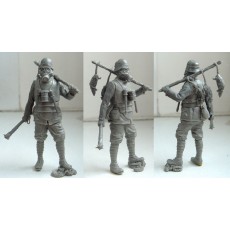 The German soldier. with gas mask and dead rats WWI