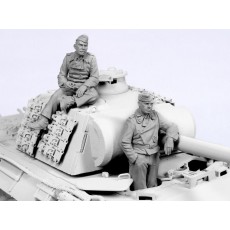 German tank crew. Summer 1940-45.  Two figures. 