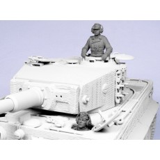 German SS tank crew. Summer 1944-45.  Two figures. 