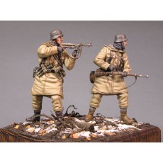 German infantry SS №3. Kharkow,winter 1943. Two figures. 