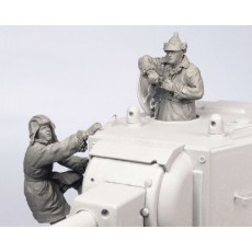 Soviet tank crew KV-2.  Winter 1939-44.  Two figures. 